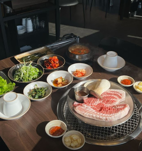 고기왕 하귀애월점에서 즐기는 애월 흑돼지와 애월해안도로 여행 코스